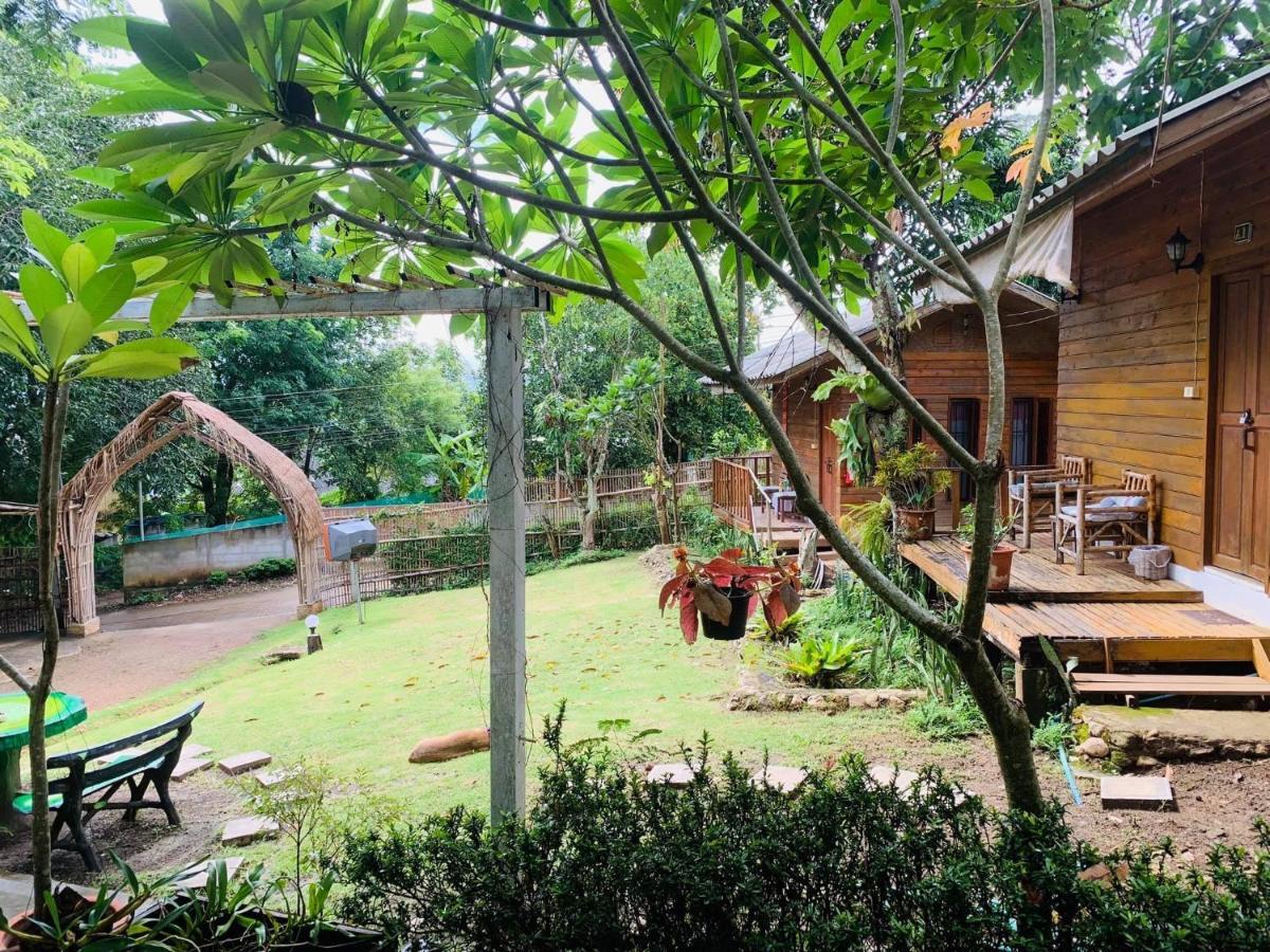 Yard गेस्ट हाउस